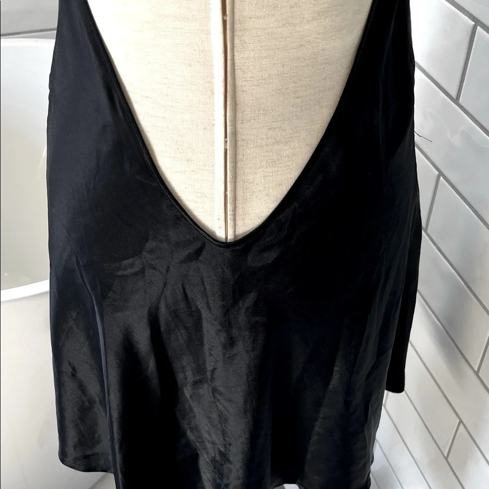 Victoria's Secret Black Lace Chemise

💵Bundle & Save💵 - Picture 8 of 9